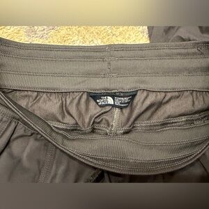 North Face cropped pants
